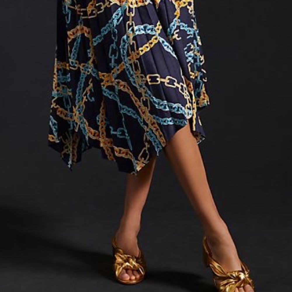 Maeve Elegant Chains Pleated Midi Shirt Dress - Picture 12 of 16
